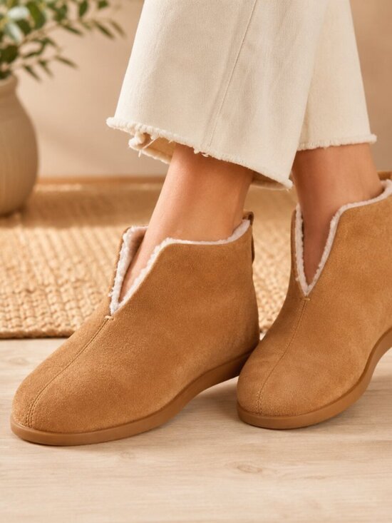 Everlane Shoes - Everlane Boots Womens 6 ReNew Slipper Faux Fur Ankle Round Toe Winter